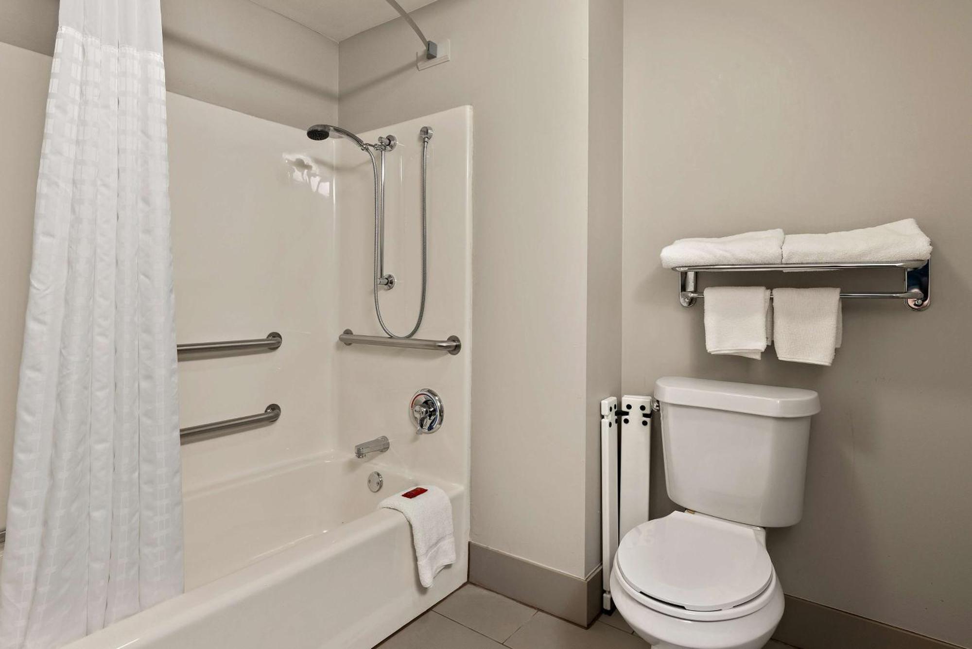Surestay Plus Hotel By Best Western Tulsa East Esterno foto