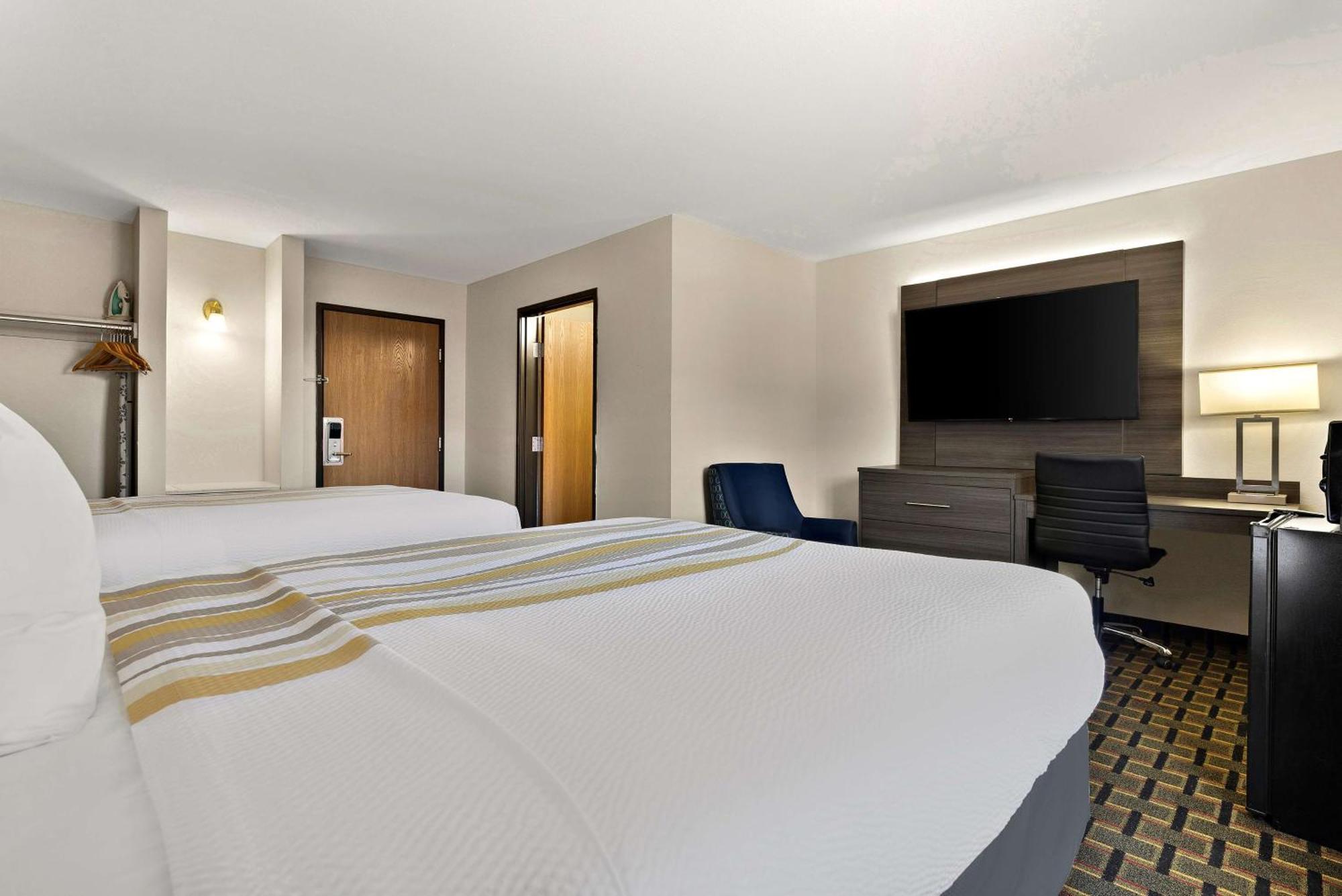 Surestay Plus Hotel By Best Western Tulsa East Esterno foto