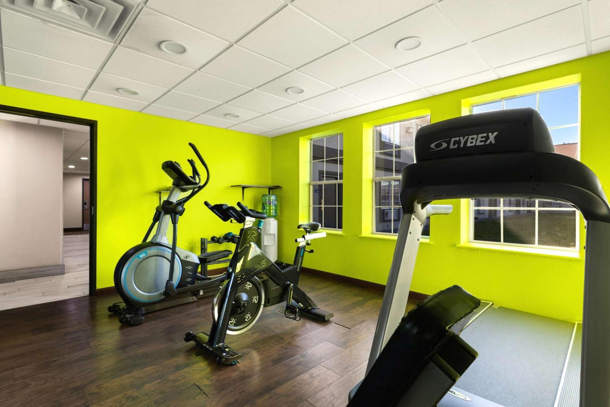 Surestay Plus Hotel By Best Western Tulsa East Esterno foto