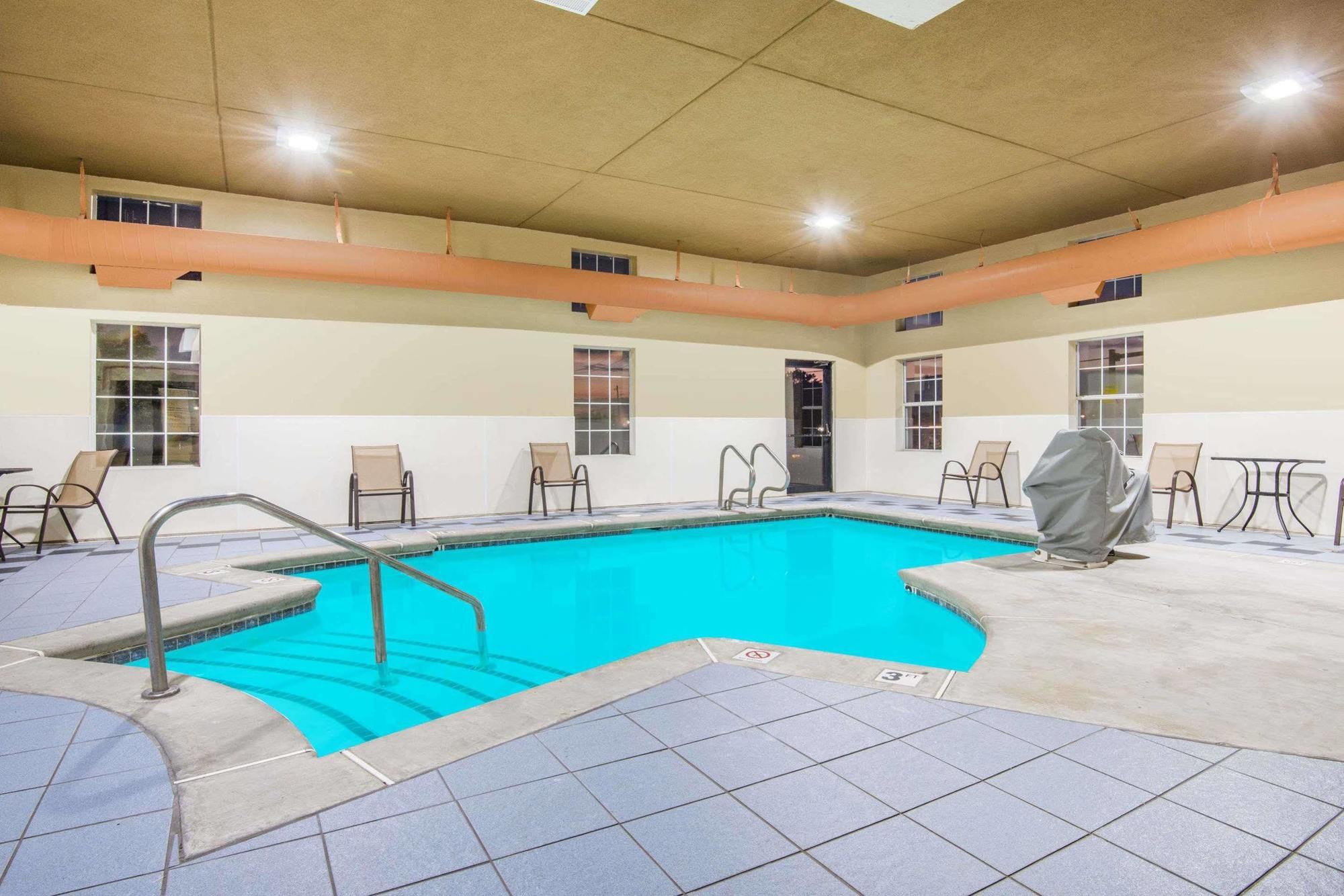 Surestay Plus Hotel By Best Western Tulsa East Esterno foto